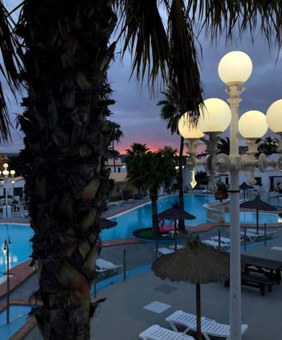 Lovely Apartment Near The Beach With Pool & Wifi Caleta De Fuste Exterior photo